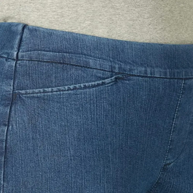 Women's Easy Fit Elastic Waist Pull-On Pant
